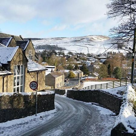 Charming, Wonderfully Cosy One Bedroom Apartment Giggleswick Extérieur photo