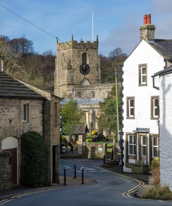 Charming, Wonderfully Cosy One Bedroom Apartment Giggleswick Extérieur photo